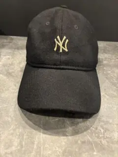 NEWERA黒キャップ 調整可能