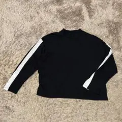 150cm★GU バックプリント 長袖 ハイネックカットソー ブラック ロンT