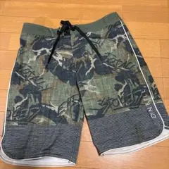 迷彩柄ショートパンツ バックポケット付き