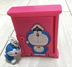 ハッピーセット ぼうけんに出かけよう！ どこでもドア&ドラえもんチャームセット