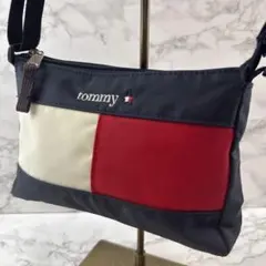 TOMMY HILFIGER トミーヒルフィガー ナイロン ミニショルダーバッグのサムネイル