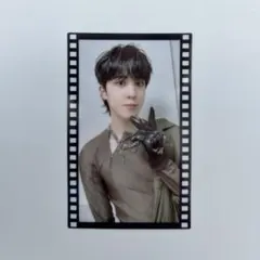 ATEEZ ユノ トレカ soundwave クリアトレカ OUTLAW