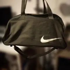 NIKE スポーツバッグ ダッフルバッグ カーキ