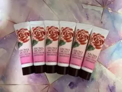 ★匿名配送★　ヤクルト　アロマモイスト　ハンドクリーム　6本セットのサムネイル