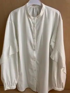 GU ラッフルスリーブブラウス　L