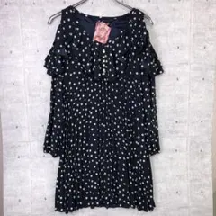 Honey Bunch ビジューボタン 水玉 オフショルプリーツワンピースのサムネイル