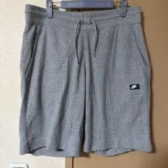 Nike リブ編み グレー ショートパンツ