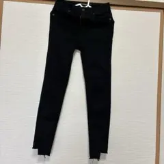 ブラック スキニーデニム フリンジ裾