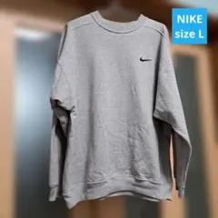 L　ナイキ　Nike グレー トレーナー ロゴ入り