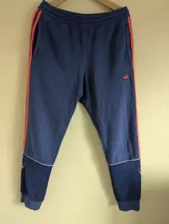 アディダスオリジナルス　スウェットパンツ