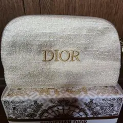 新品未使用Dior ゴールド ポーチ ホリデー 星型チャームお箱リボン付き