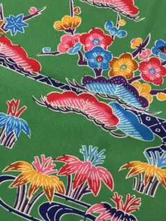 沖縄　紅型プリントの生地　100×110cm (グリーン)