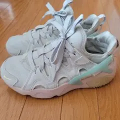 NIKE エアハラチクラフト 24.5cm