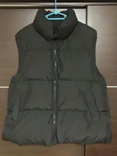 ダウンベスト