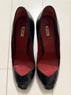 miu miu 黒 オープントゥ ハイヒールのサムネイル