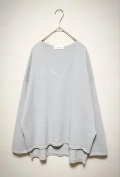 INED　Vネックゆったりプルオーバーニット　ウール　９