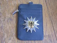 ヘッセン州警察 紋章入り レザーバッジホルダー ヘッセン州警察 紋章入り レザーバッジホルダー - メルカリ