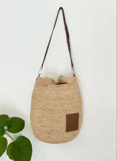 LOEWE スリットバッグ ナチュラル ラフィアのサムネイル