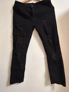 ブラック ダメージ加工 スリムフィットパンツ Sサイズ