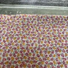 小花柄の綿プリント生地 リバティ