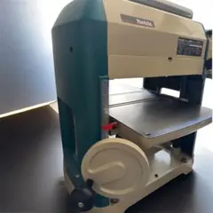 makita 300自動カンナ モデル 2031 大型木工 木工加工 (D5991hxwY) 山本金物-工具激安販売 職人市場 / マキタ 自動カンナ 2031
