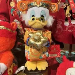 上海ディズニーランド スクルージマクダック ぬいぐるみ - メルカリ