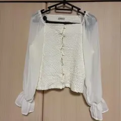 flower シャーリング ホワイトブラウスのサムネイル