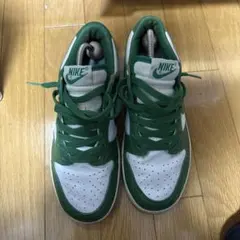 NIKE DUNK LOW グリーン