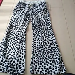 水玉模様カジュアルパンツ