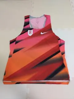 Nike エアロスイフト シングレット バウワーマントラッククラブ