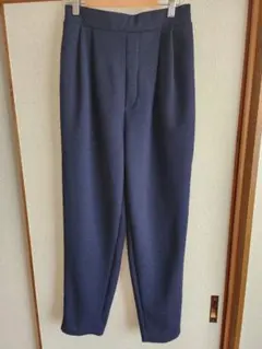 フェリシモ　イディット　パンツ　ネイビー　Mサイズ　日本製