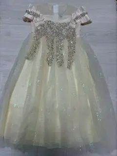 美品　キッズ ドレス 発表会 結婚式 パーティー 130のサムネイル