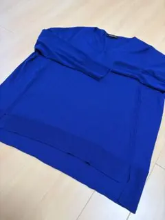 ロートレアモン 薄手Vニットのサムネイル