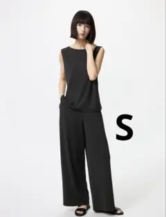 【新品】　ユニクロ　クレープジャージーストレートパンツ　S サイズ　ブラック