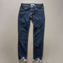 Item thumbnail for item 605dee1f-c700-46bf-acfe-4d555e465239