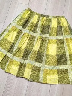 【新品・未使用品】ブルーレーベルクレストブリッジ　スカートのサムネイル