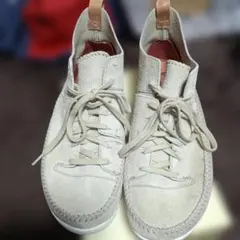 Clarks Originals スエード スニーカーのサムネイル