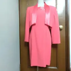 サーモンピンク 長袖ジャケット付きノースリーブワンピース