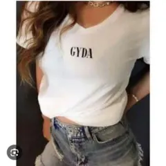 非売品✨️GYDA ジェイダ ノベルティ ロゴ Vネック Tシャツ ホワイトのサムネイル