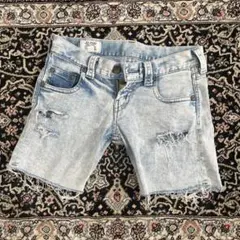 SLY カットオフ　ダメージ　ショートパンツ