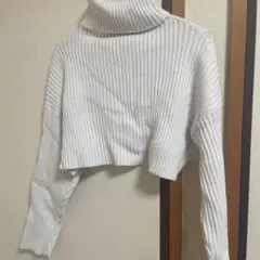 タートルネック ショート丈 ニット ホワイト
