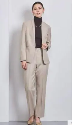 UNITED ARROWS♡ベージュパンツスーツ UNITED ARROWS♡ベージュパンツスーツ ベージュ 【パンツスーツ