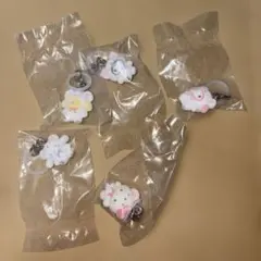 サンリオ ふわふわスノー めじるしアクセサリー キティ クロミ マイメロ