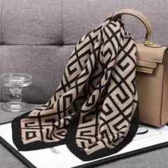 幾何学模様 綿麻 スカーフ 70cmx 70cm