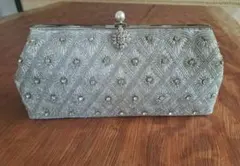 【美品】組曲 ビーズ刺繍クラッチバッグ