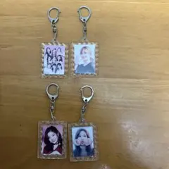 TWICE キーホルダー4個セット