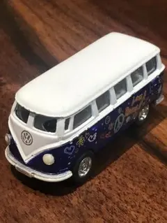 キンスマート製 Volkswagen バス ミニカー 1/64