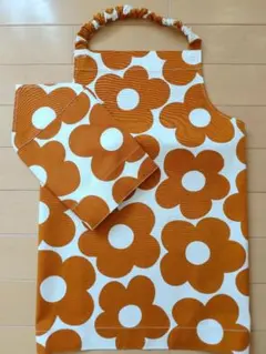 120前後エプロン2点セット 大きい花柄オレンジ系