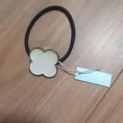 新品未使用 タグ付き ヘアゴムアクセサリー お花 モチーフ ピンク色