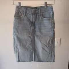 GAP ライトブルーデニムタイトスカート 24